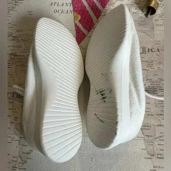 Allbirds Size W9 Cream Wool Runner - Picture 6 of 8